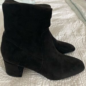 Van Eli Sonny suede boot size 10N